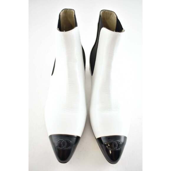 Chanel 19B White Black Leather Cone CC Logo Ankle Short Pointed Chelsea Boot 41 - Picture 7 of 11